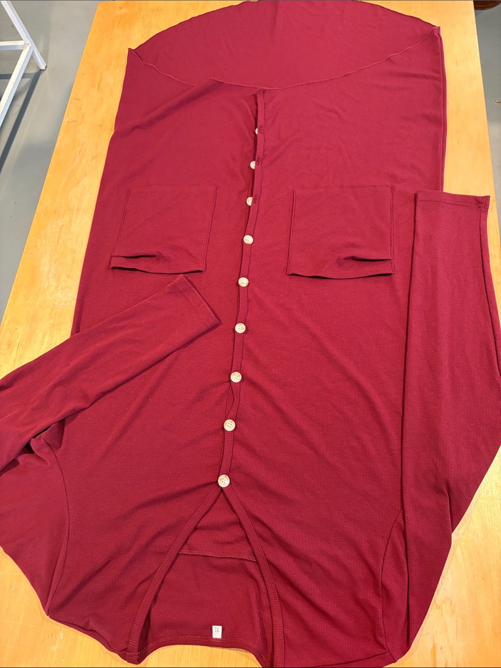 Source Unknown Burgundy Button-Front Pocket Cardigan